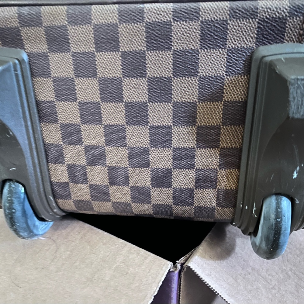 Authentic Louis Vuitton Damier Pegase 45 - Picture 15 of 15